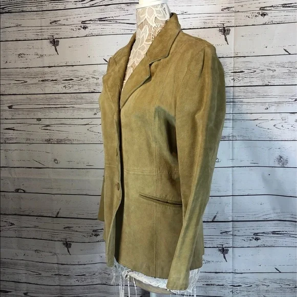 Urban Vibe suede jacket / coat Button up blazer style jacket.